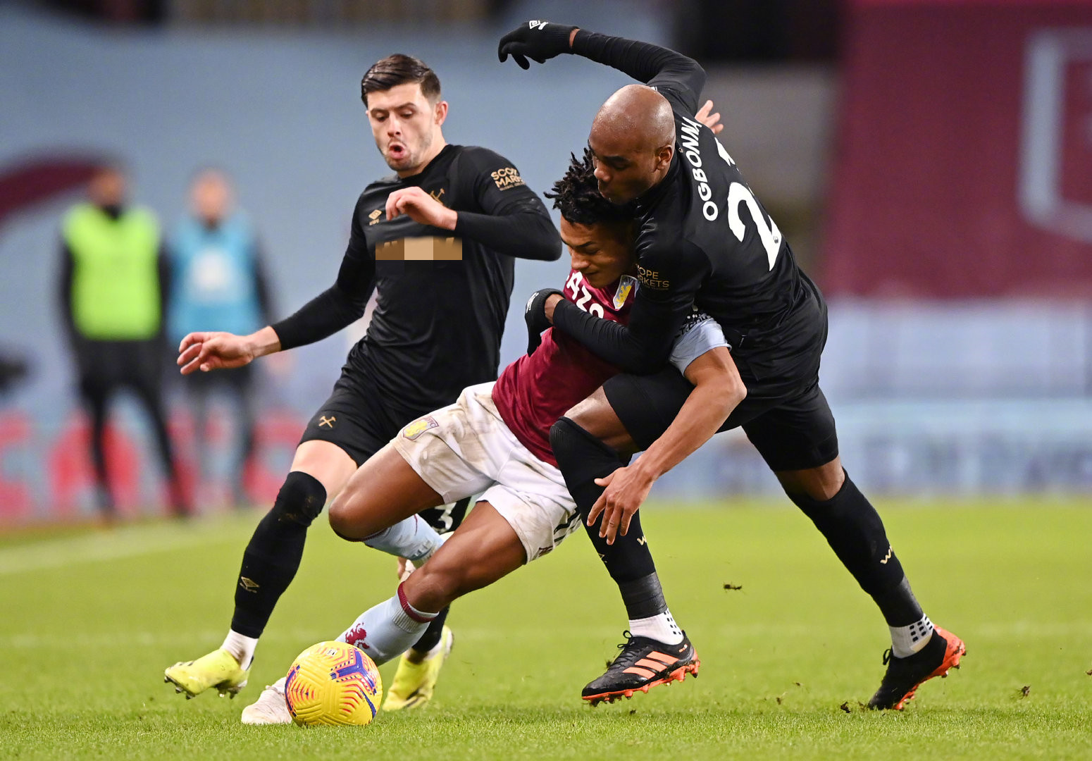 透過社交媒 透過社交媒